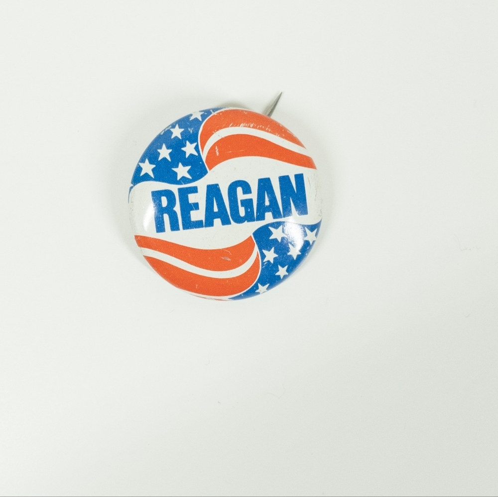 5/$15 - Vintage Reagan Political Pinback